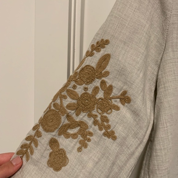 Zara Blouse - Picture 6 of 6